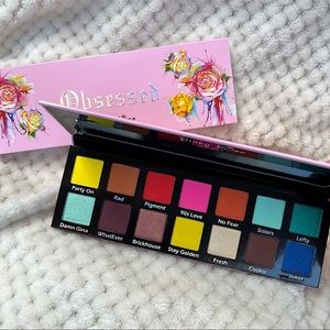 Pinky Rose Obsessed Eyeshadow Palette